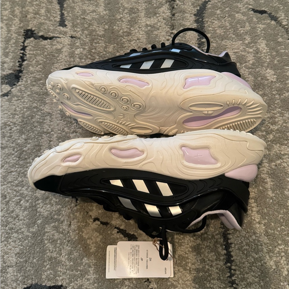 Adidas women’s Oznova - Picture 10 of 11